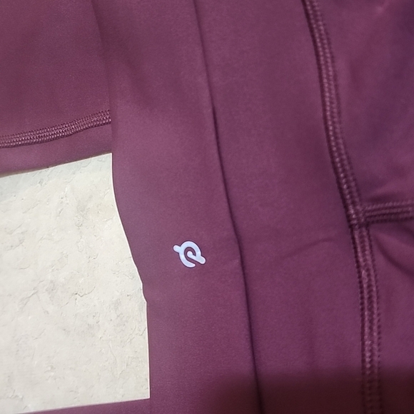 Peloton Move Capri leggings size small NWT - Picture 4 of 6